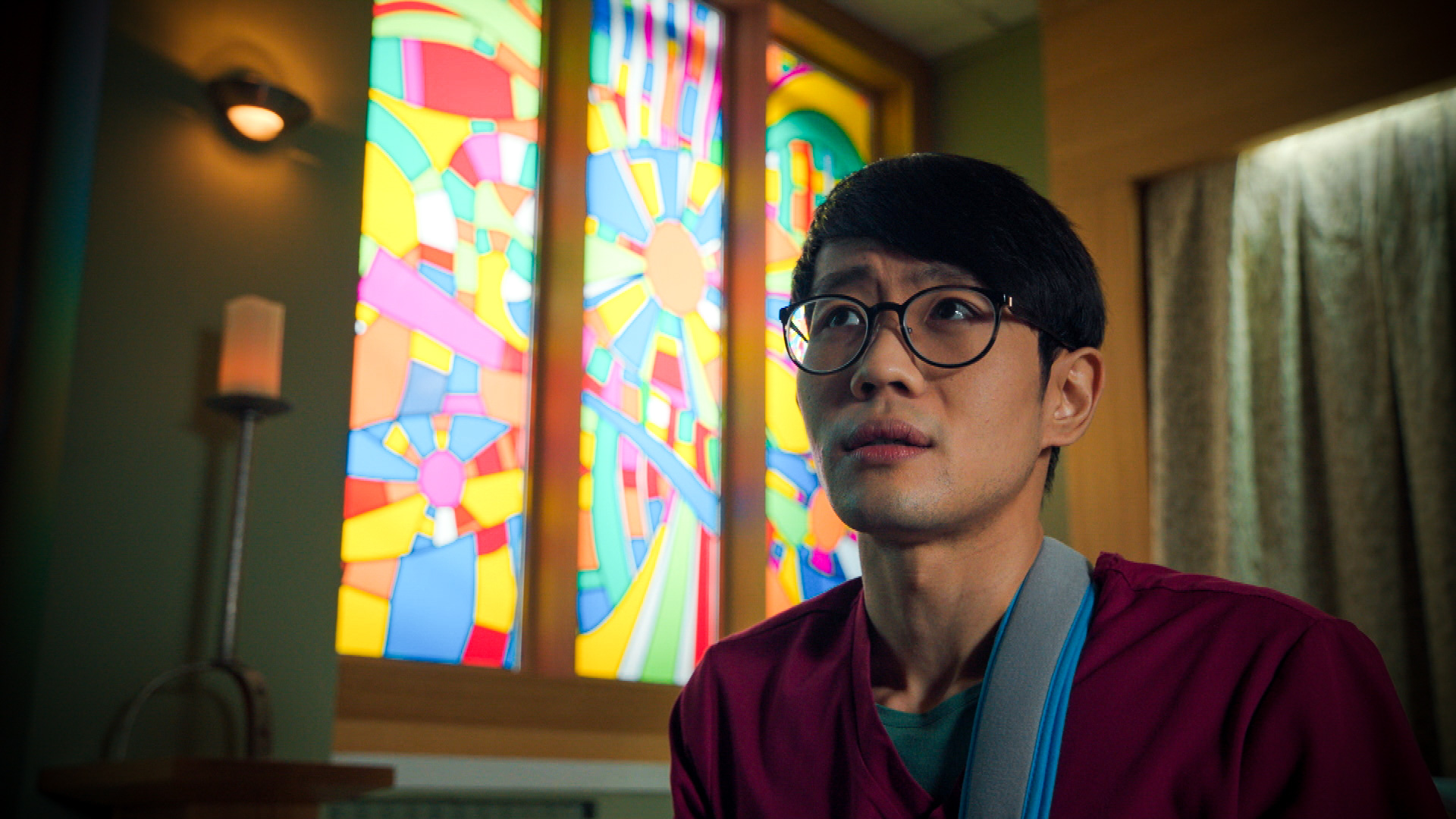 Jeong sprains his wrist