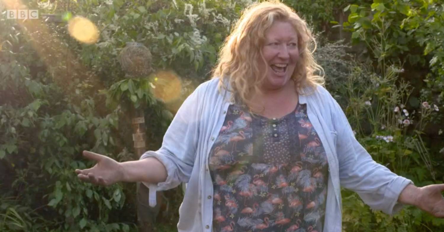 Charlie Dimmock smiling on Garden Rescue