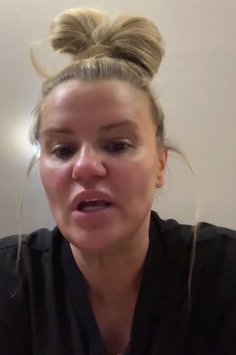 Kerry Katona speaks to fans about her mum