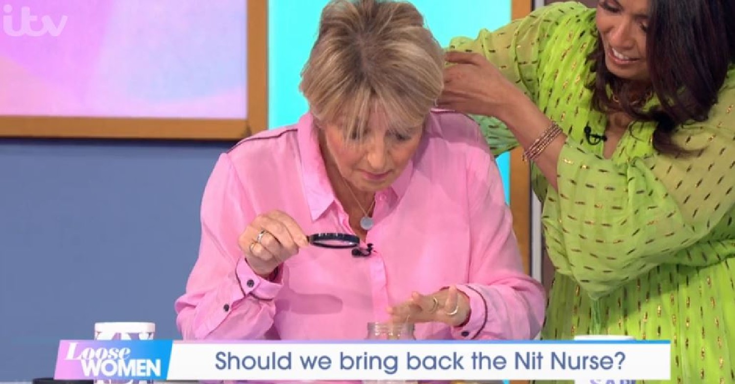 Kaye Adams looking at nits on Loose Women today April 22, 2022