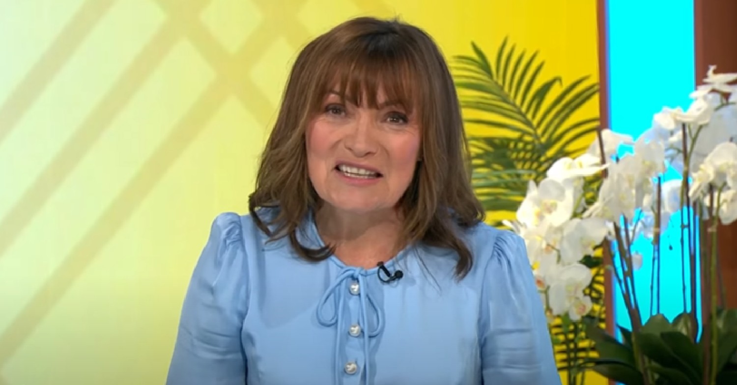 Lorraine Kelly in blue top hosting her ITV show April 20, 2022