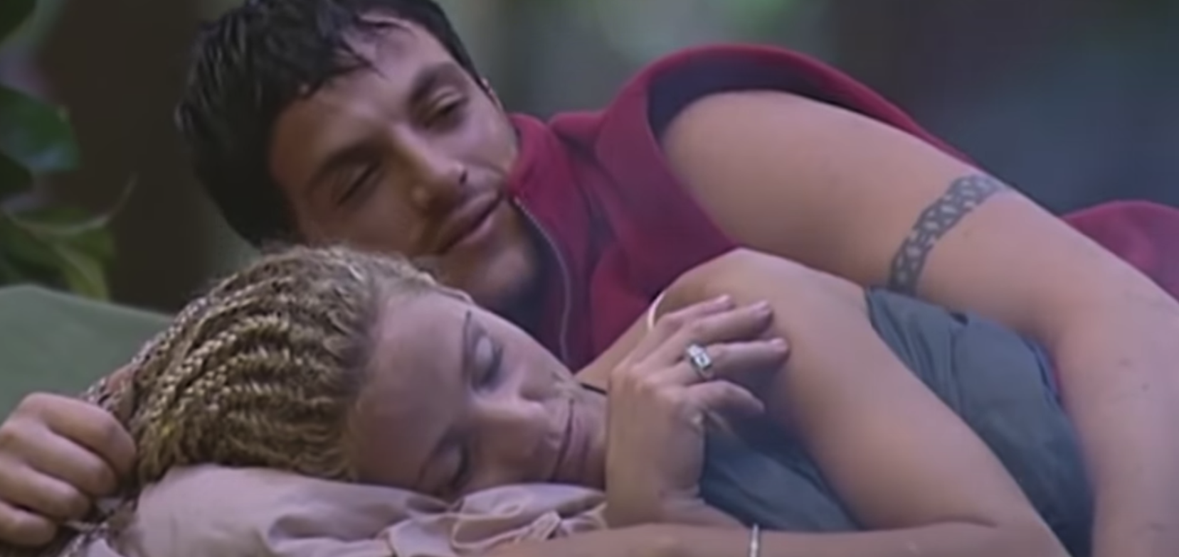 Katie Price and Peter Andre snuggle up on I'm A Celebrity