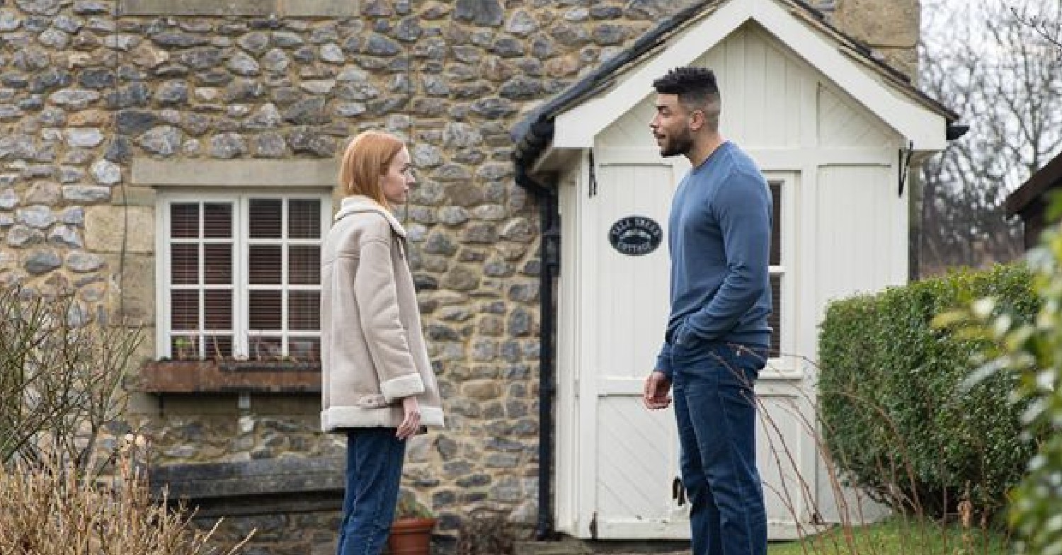 Chloe will sleep with Nate next week in Emmerdale (Credit: ITV)