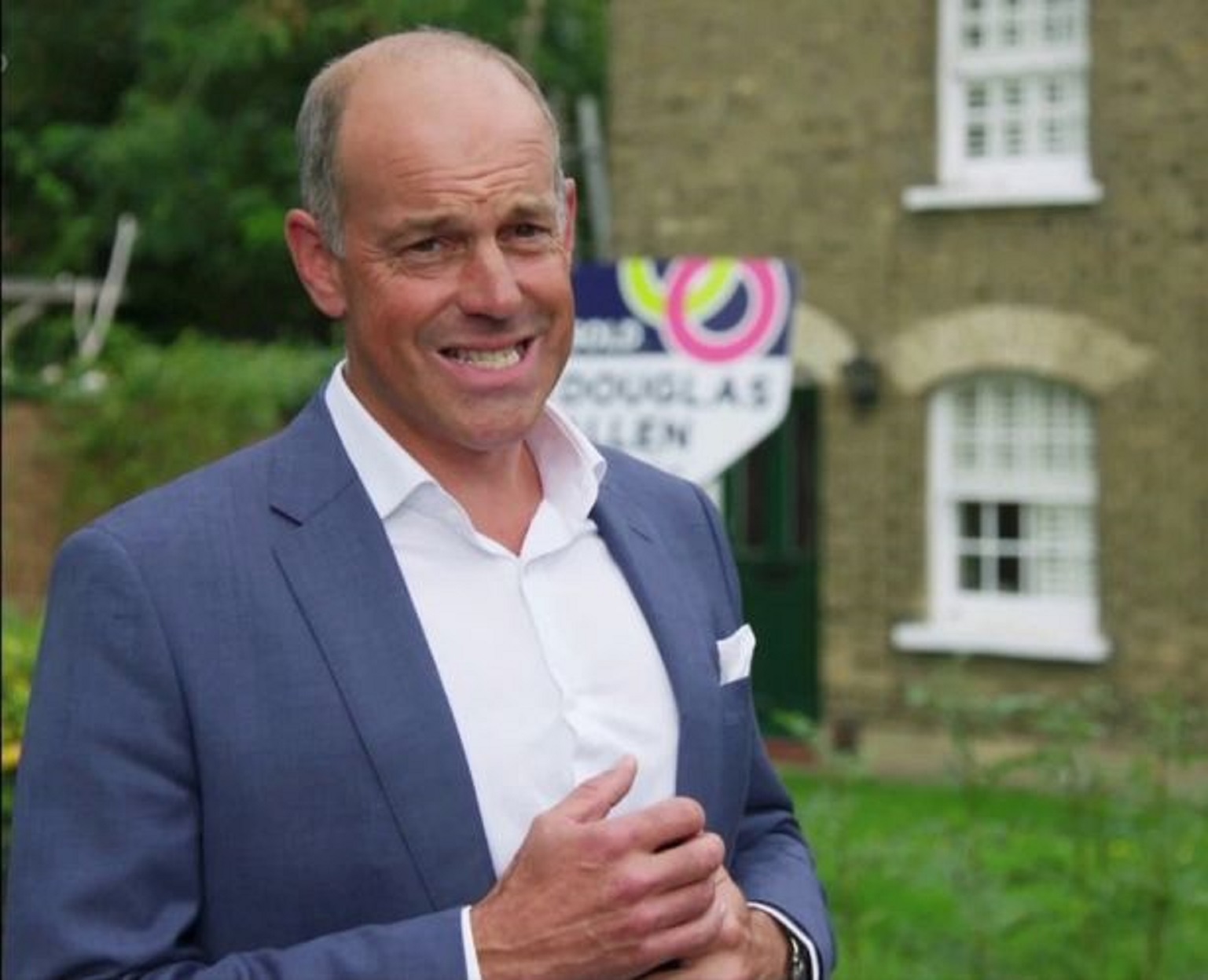 Phil Spencer Love Your Weekend