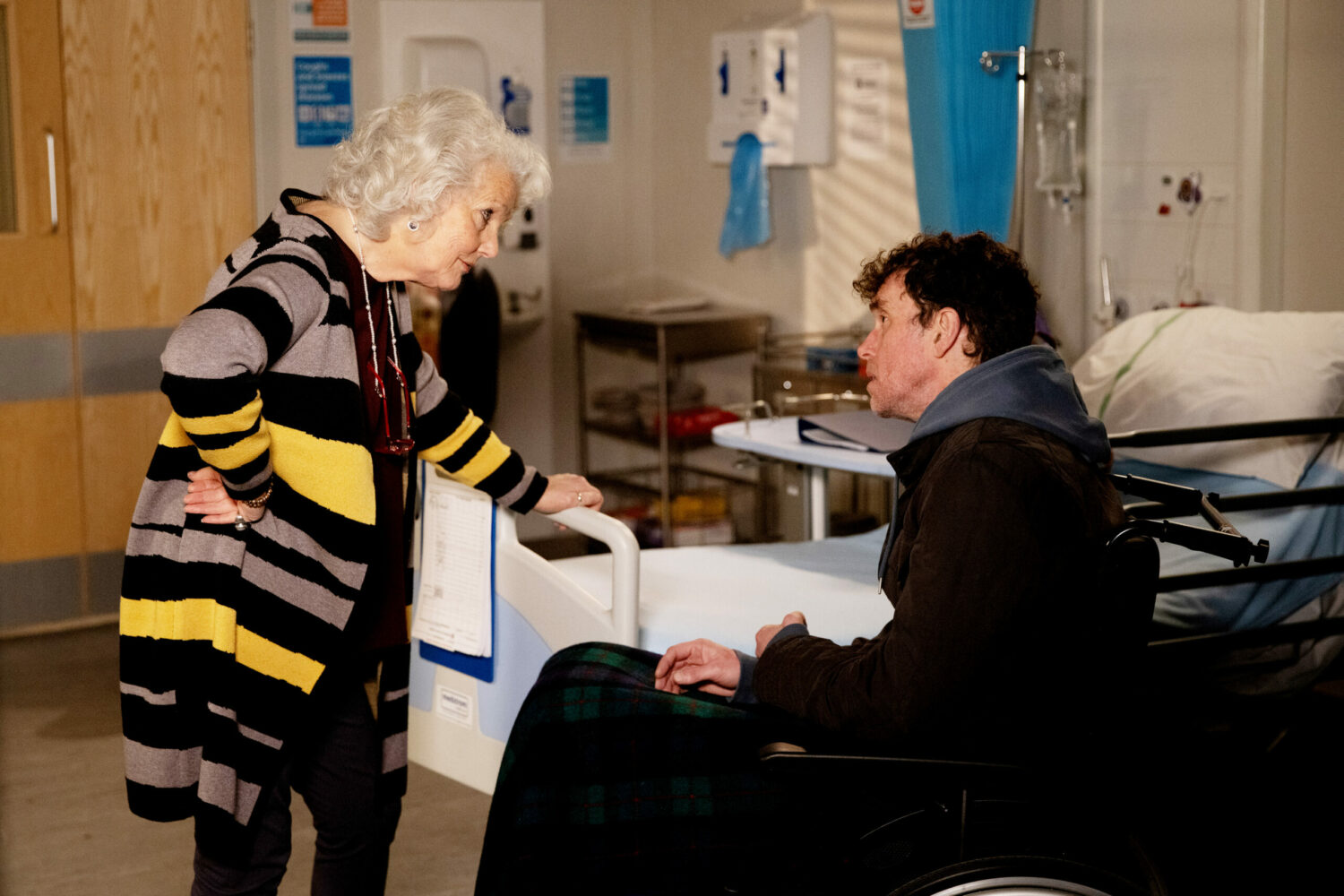 Emmerdale Mary tries to reassure nervous Marlon about returning home