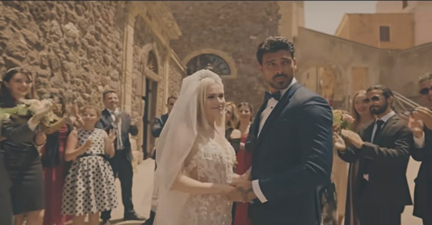 Two people getting married in 365 Days: This Day