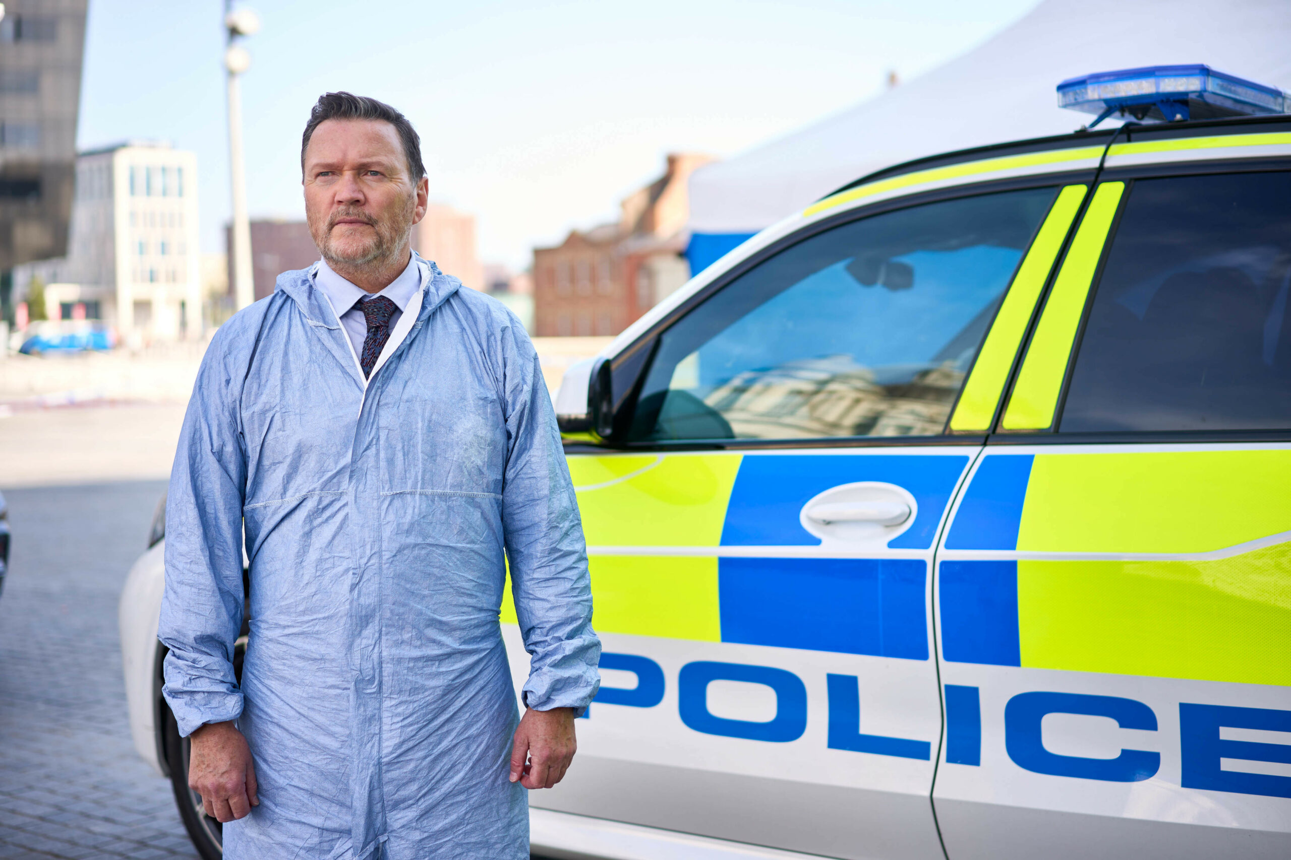 Ian Puleston-Davies as DSI Ronnie Boyle 