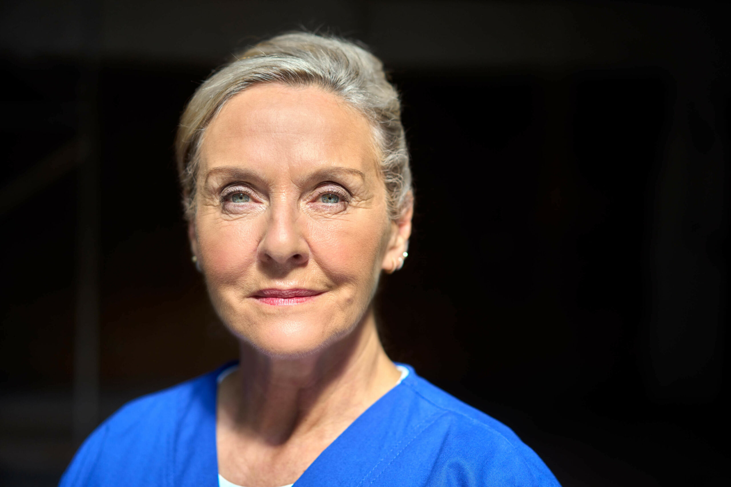Amanda Burton as Sam Ryan