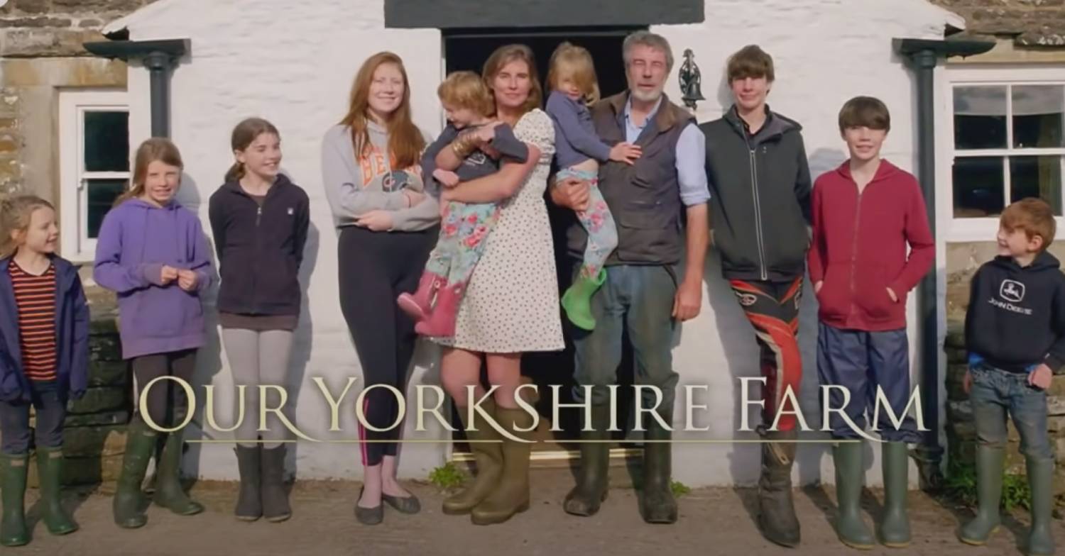 Amanda Owen and Clive Owen with their children