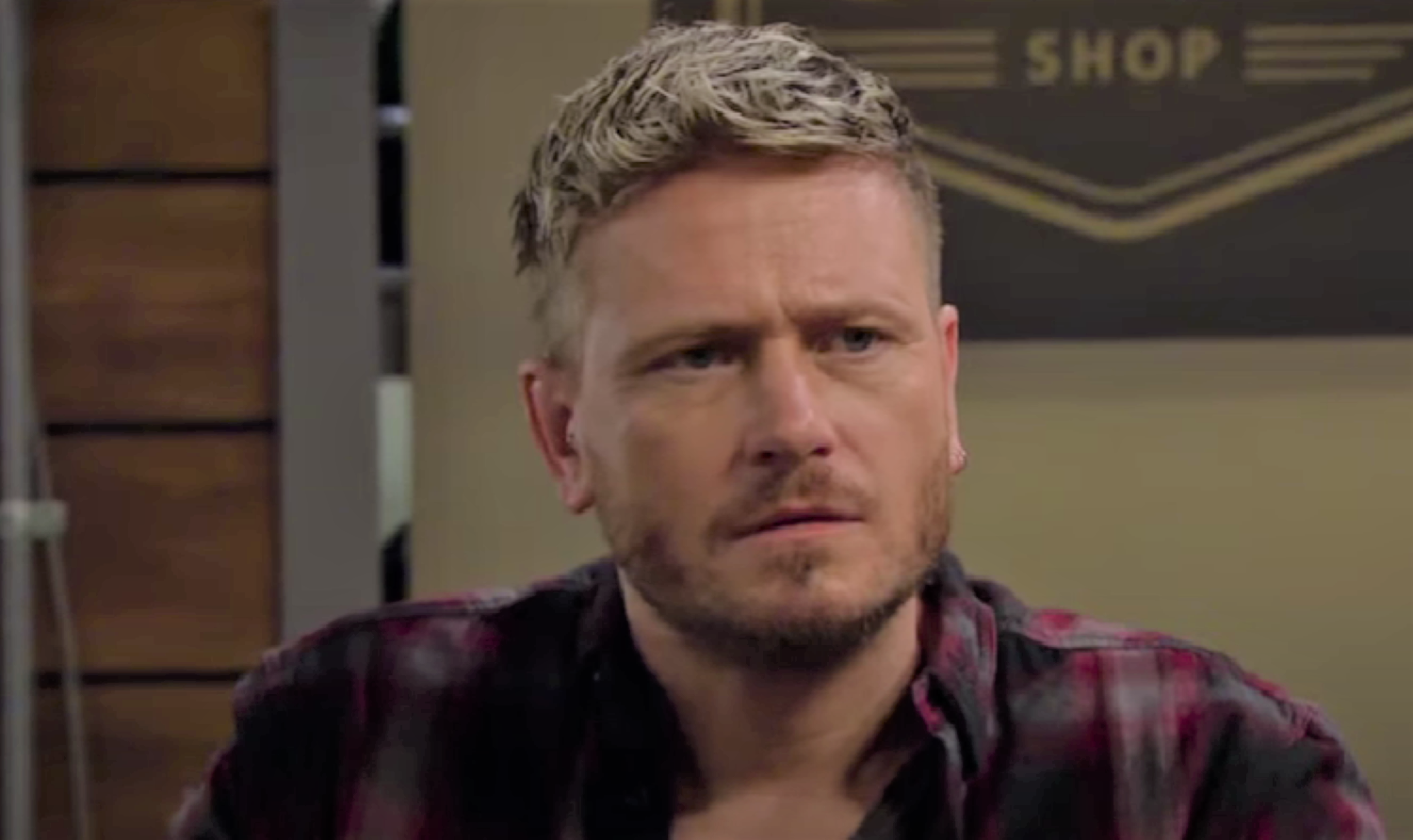 David is close to bankruptcy and looks really worried in Emmerdale (Credit: ITV)