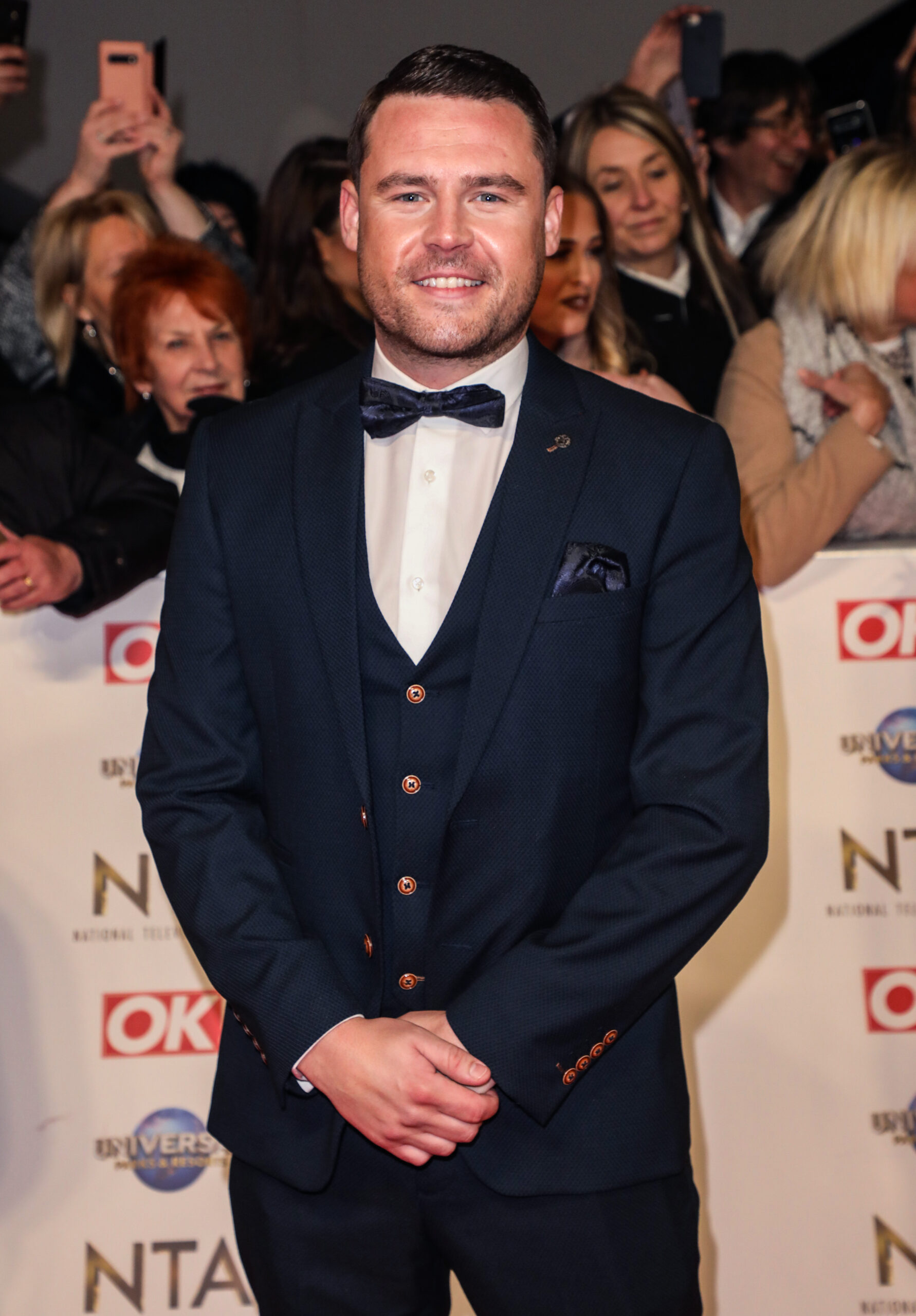 Danny Miller in a tux on the red carpet