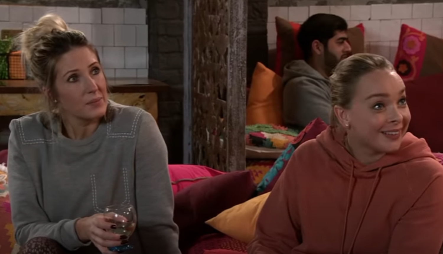 Vanessa and Imogen in Speed Daal in Coronation Street