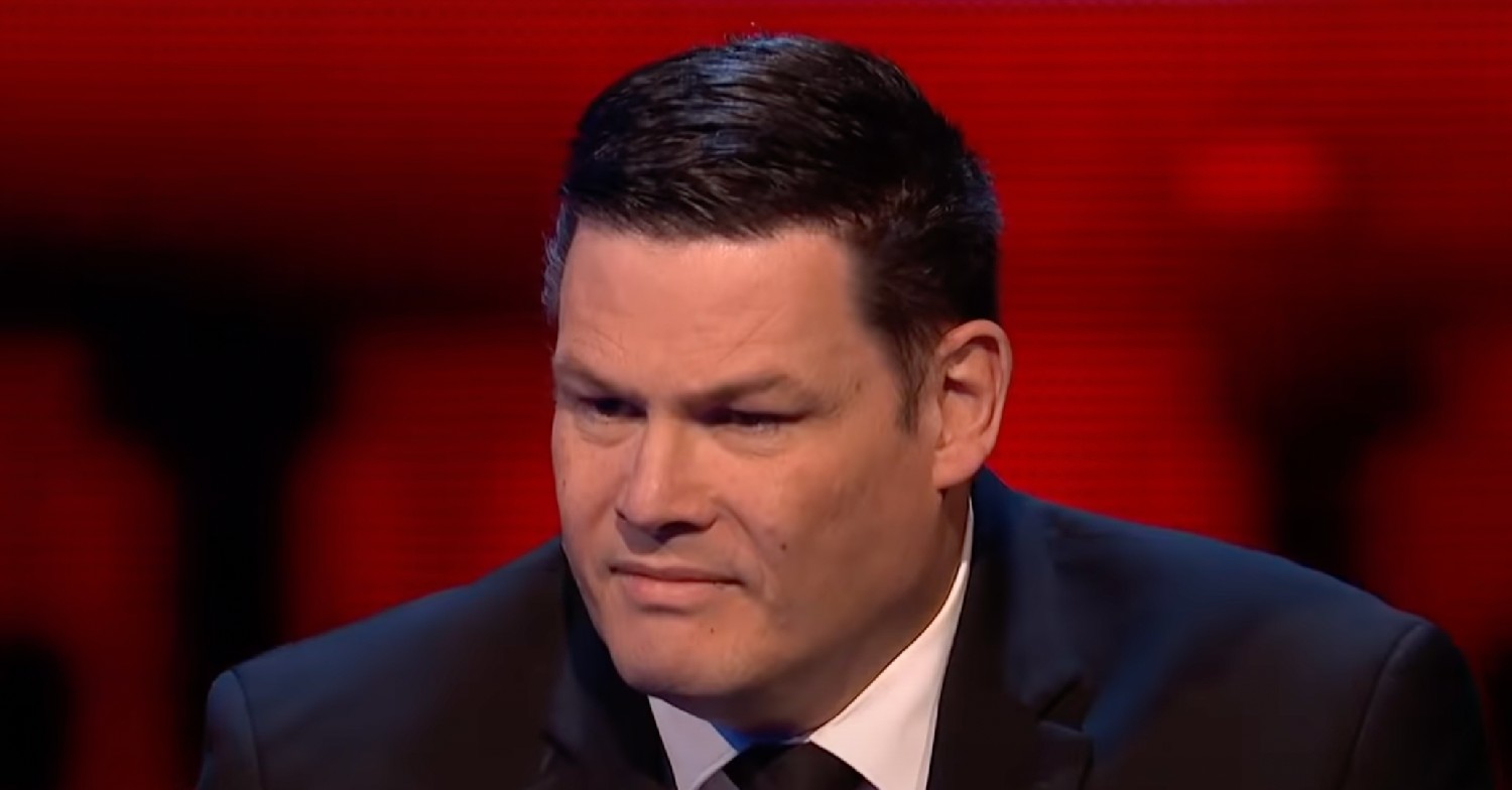 Beat the Chasers star Mark Labbett looking intently