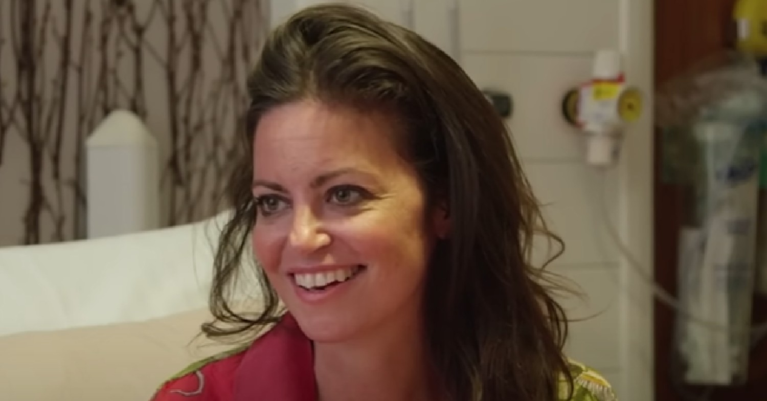Deborah James smiles in hospital room on Lorraine