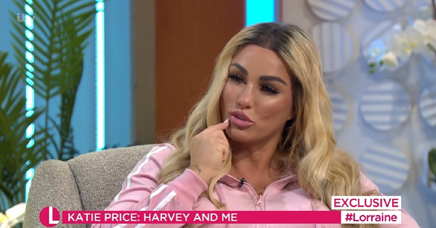 Katie Price scratches her mouth on Lorraine
