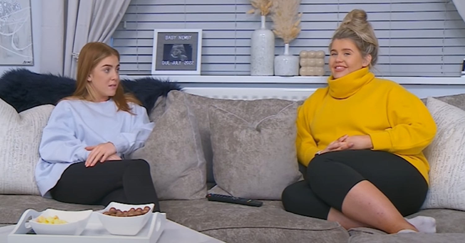 Abbie Lynn and Georgia Bell sitting on sofa on Gogglebox