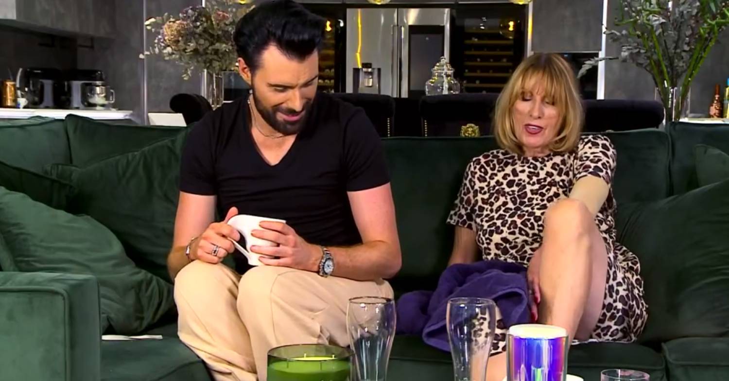 Rylan helps his mum Linda out on Celebrity Gogglebox