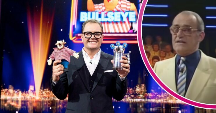 Alan Carr and Jim Bowen presenting Bullseye