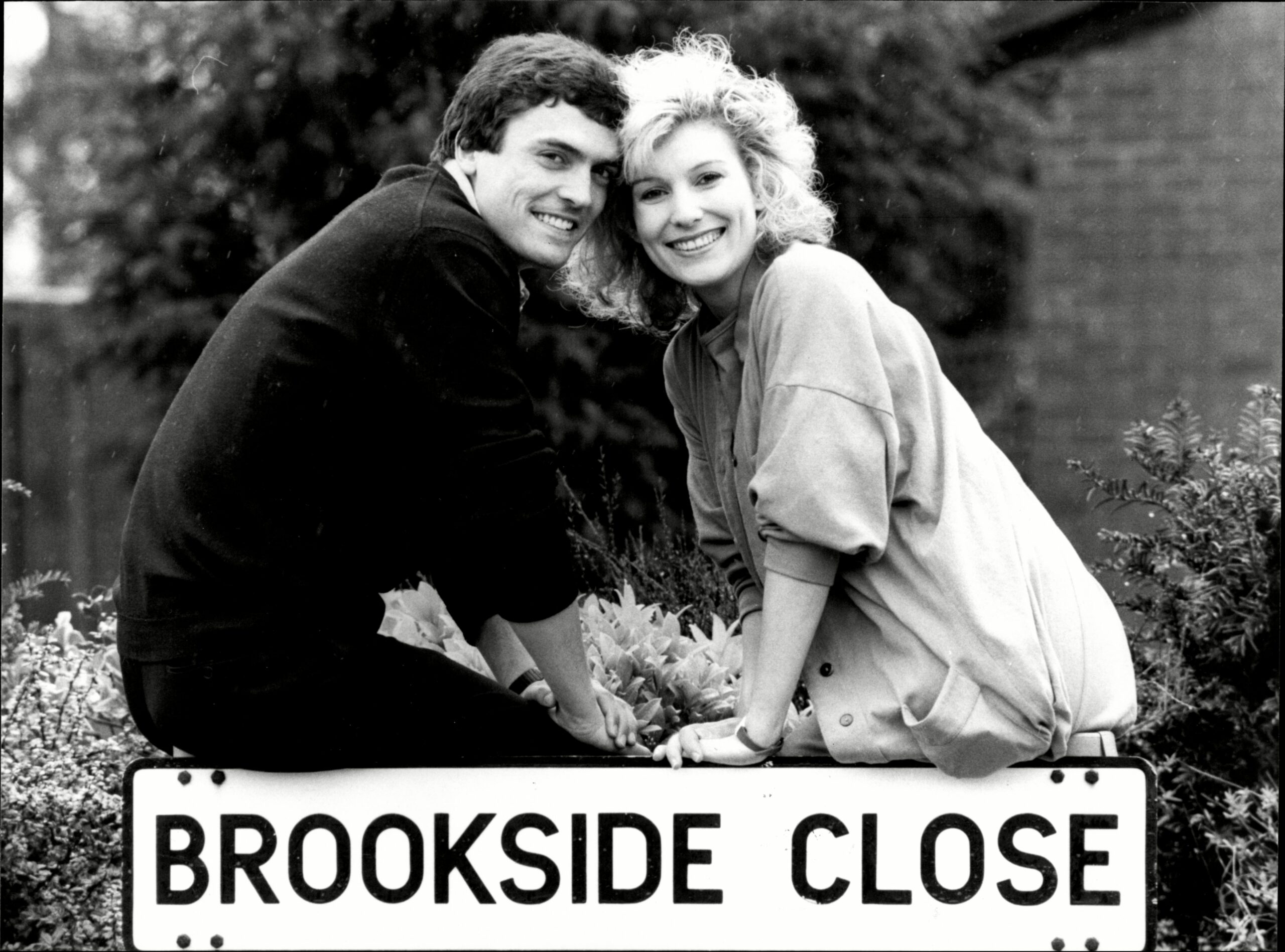 Steve Pinner And Jane Cunliffe In Tv Programme 'brookside' 1987.
