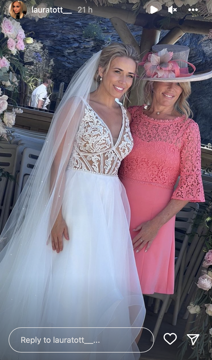 First Dates star Laura Tott in a wedding dress with her mum