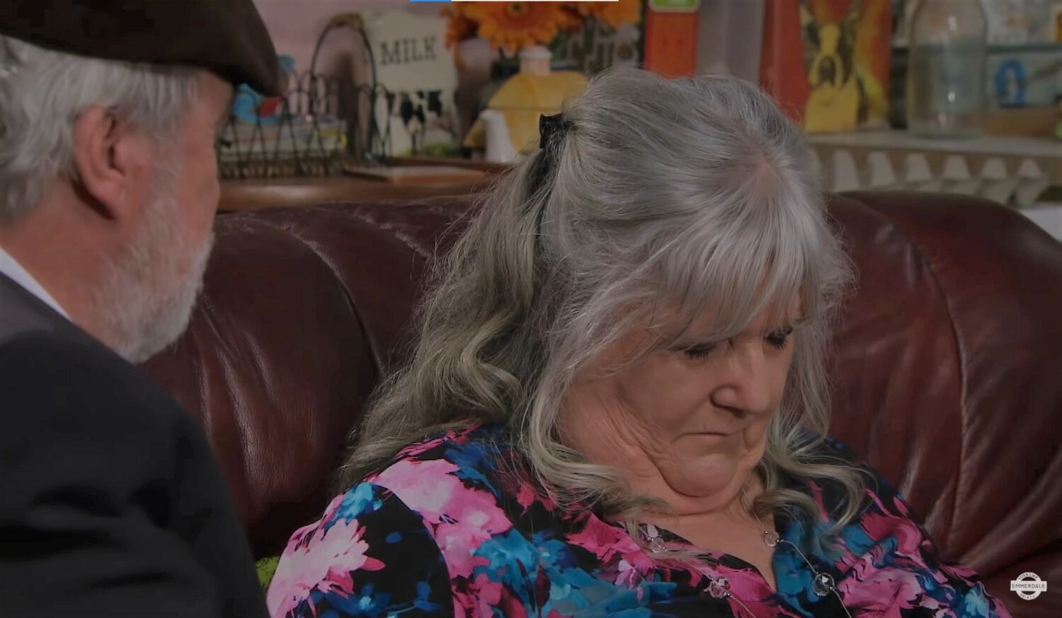 Emmerdale Lisa dies on the sofa at the Dingles