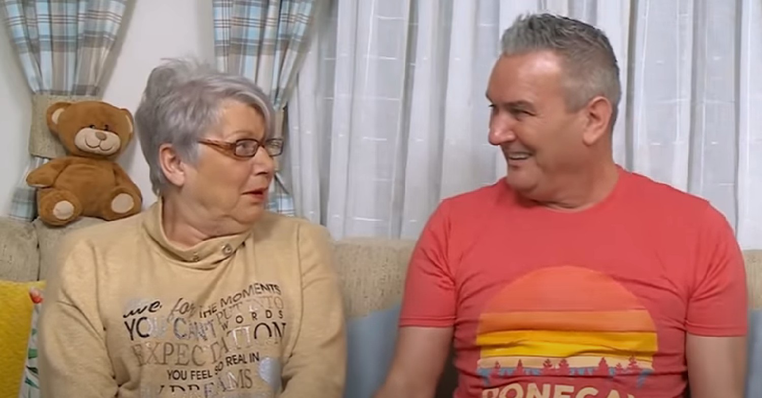 Jenny and Lee looking at each other on Gogglebox