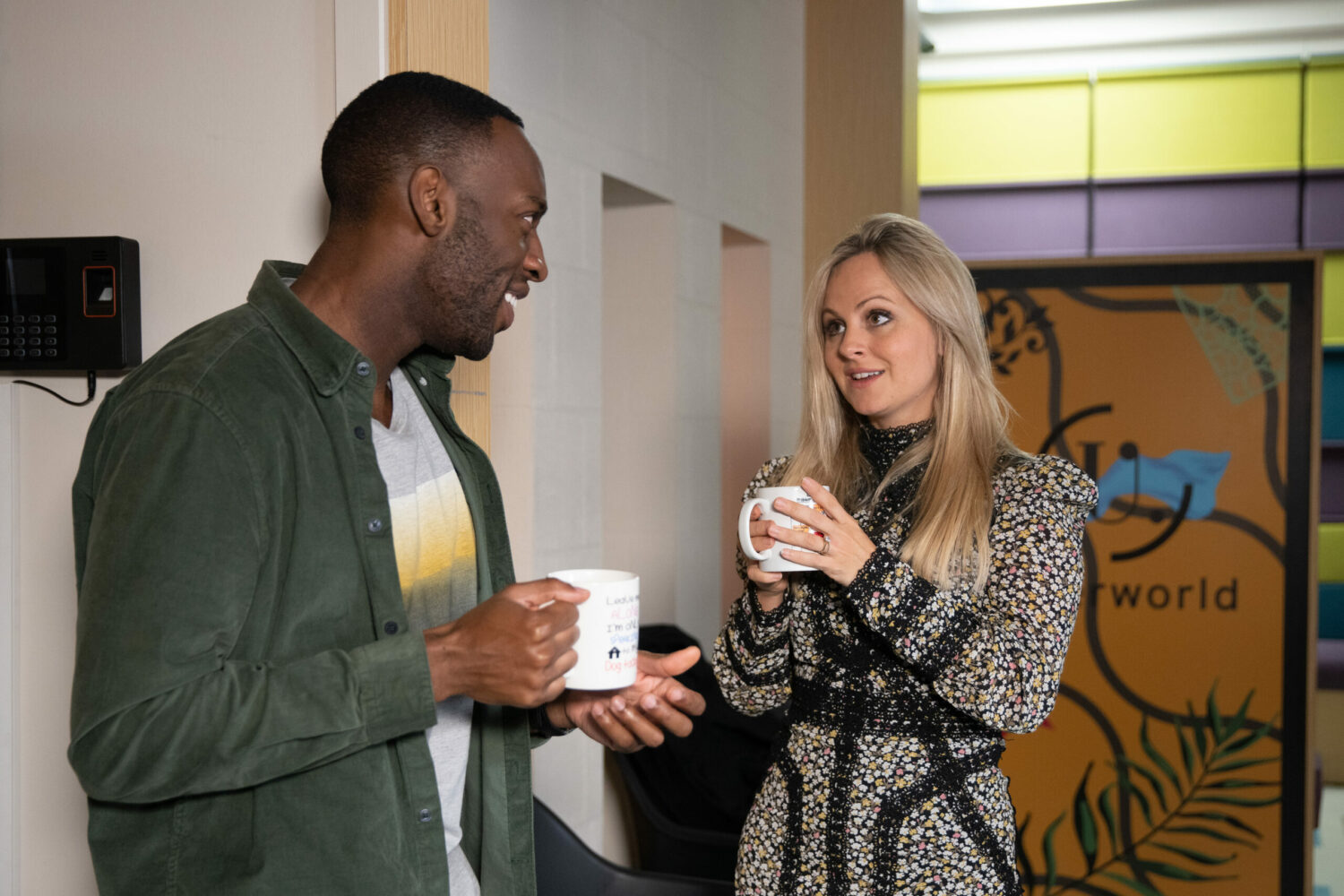 Michael and Sarah talk warmly on Corrie