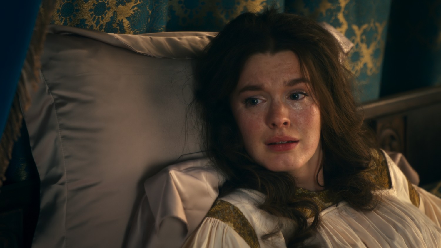 Amy James-Kelly crying in Blood, Sex & Royalty 