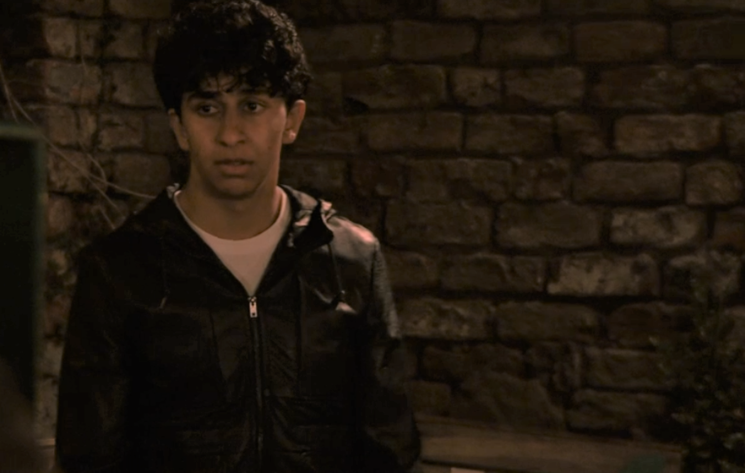 Daryan looking scared in Victoria Garden in Corrie