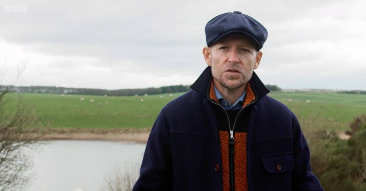 Jonnie Irwin presents Escape to the Country