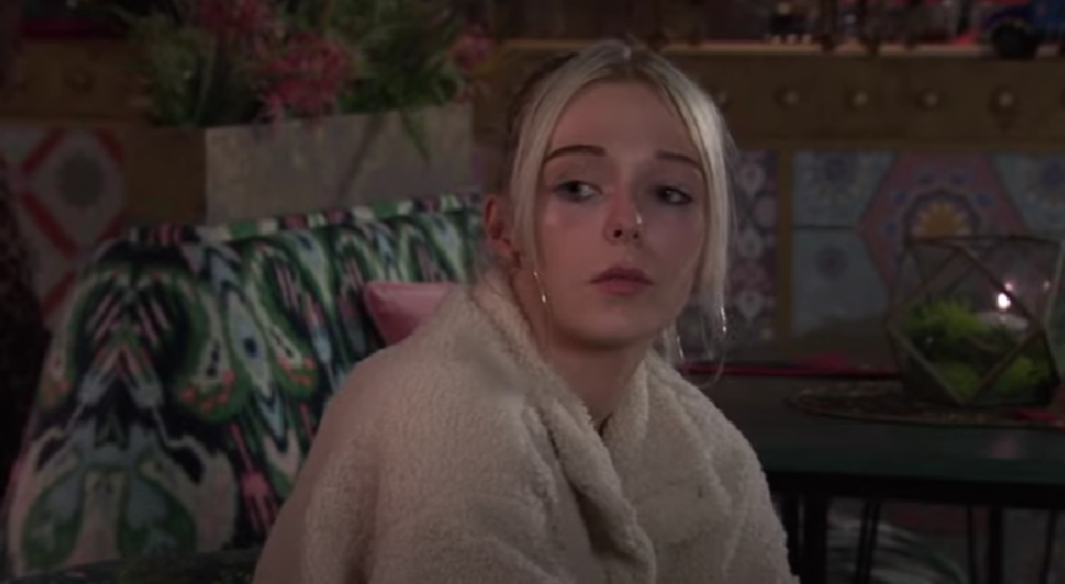 Lauren looking worried at Speed Daal in Coronation Street