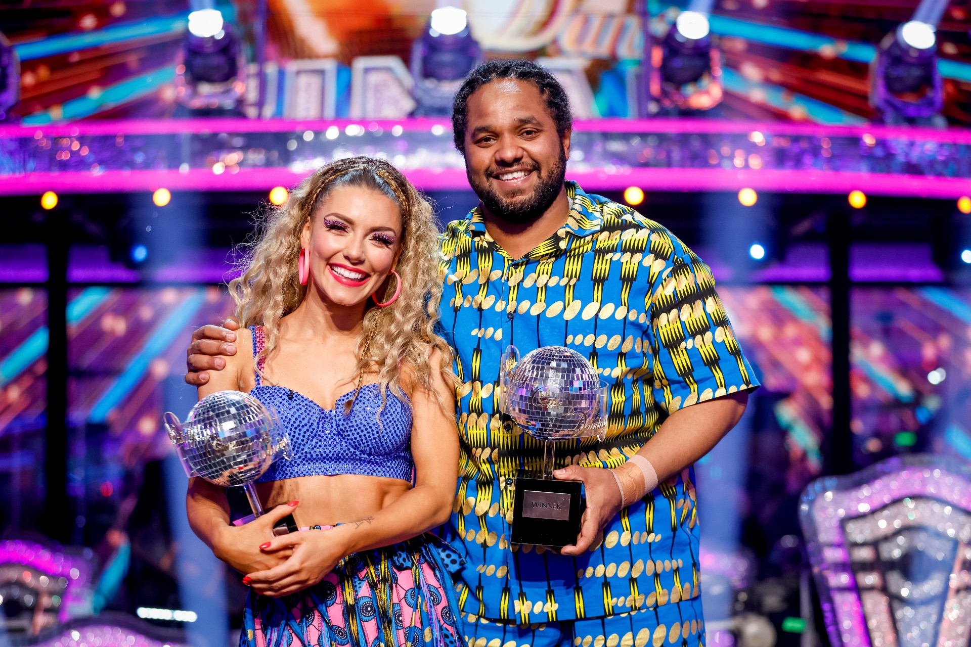 Hamza Yassin holding the glitterball trophy in Strictly 