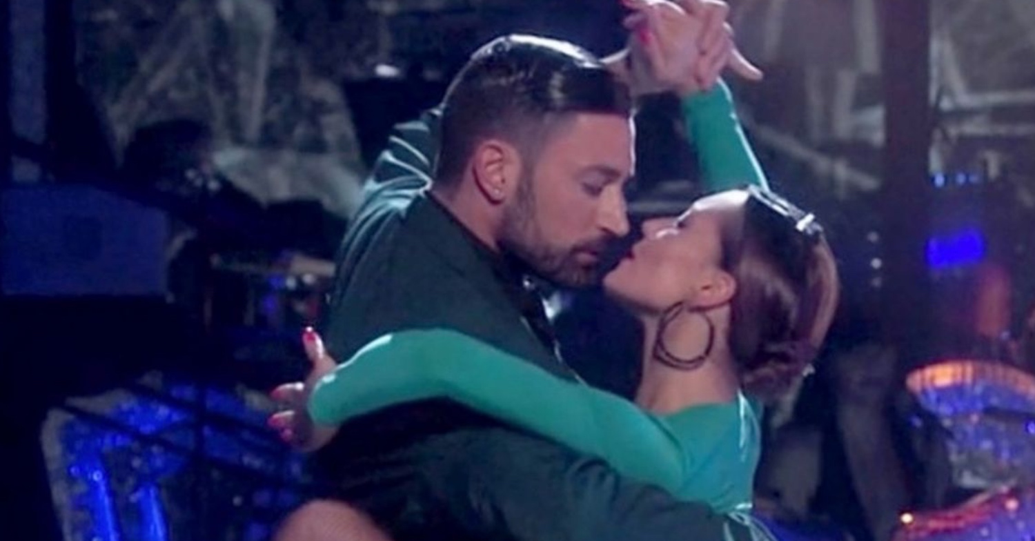 Jowita Przystal and Giovanni Pernice dancing on Strictly