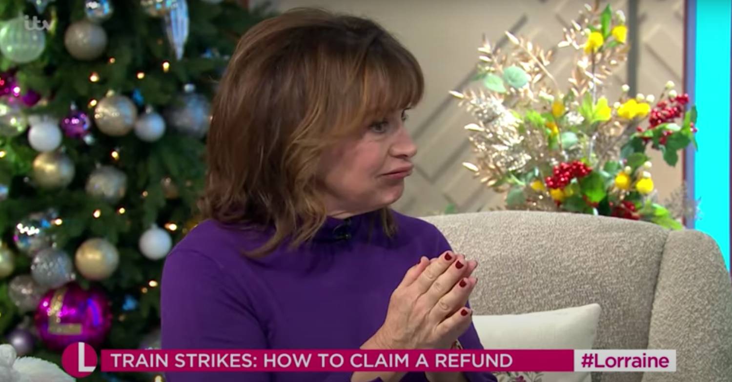 Lorraine Kelly put her hands together during her ITV show Lorraine today