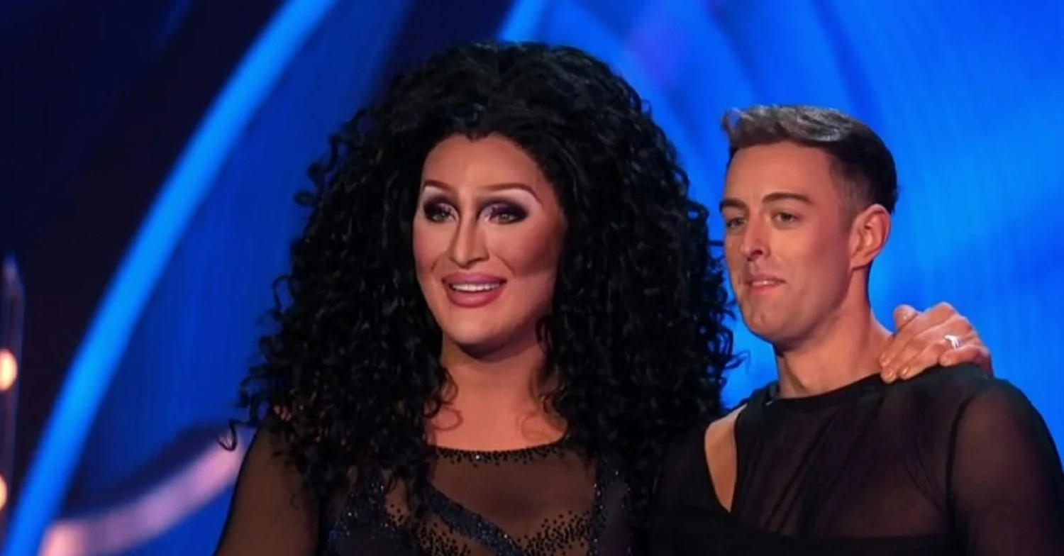 The Vivienne and Collin Grafton standing together in Dancing On Ice