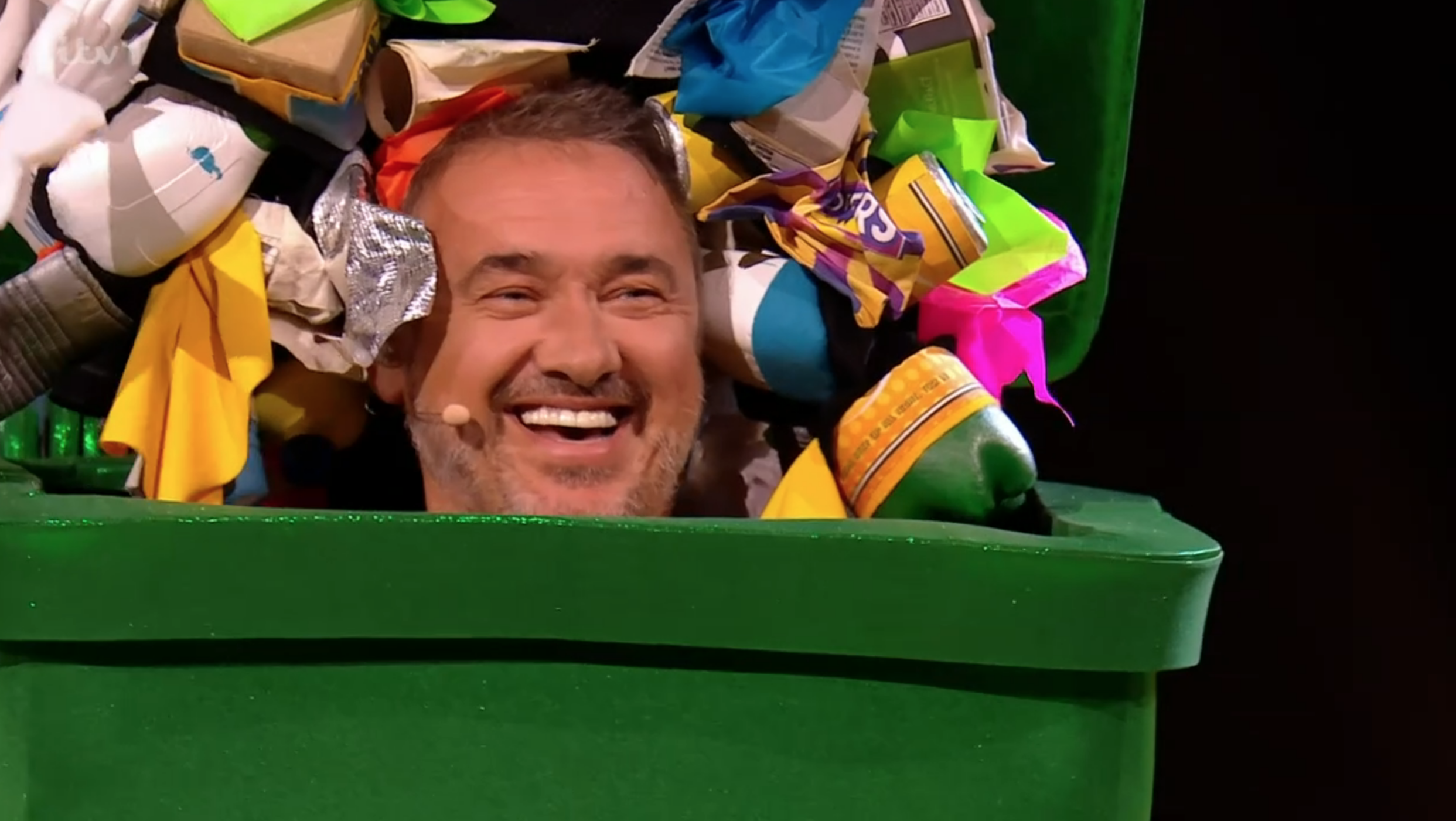 Stephen Hendry was unmasked on The Masked Singer tonight (Credit: ITV)