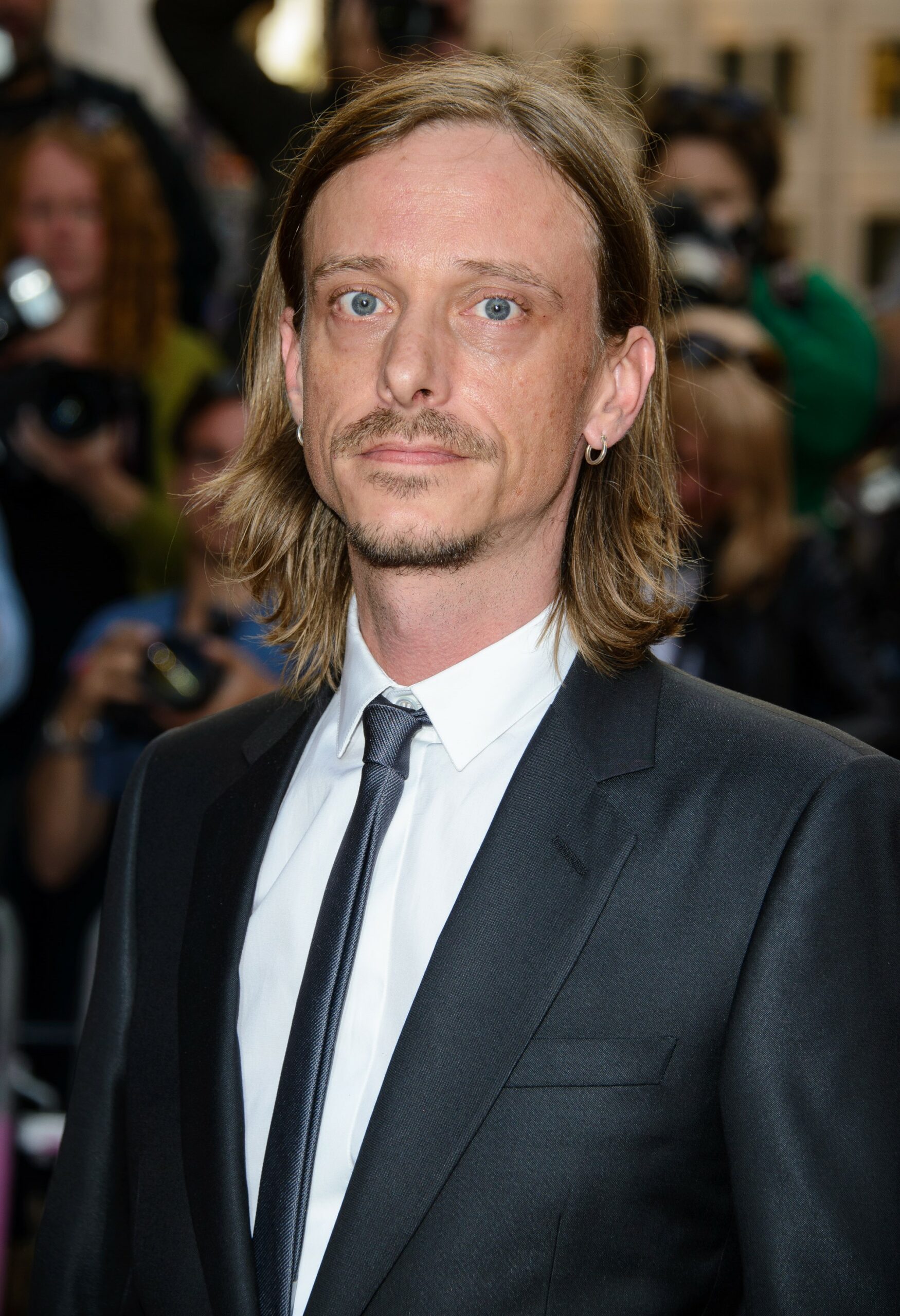 Mackenzie Crook looking at camera at the GQ Men Of The Year Awards