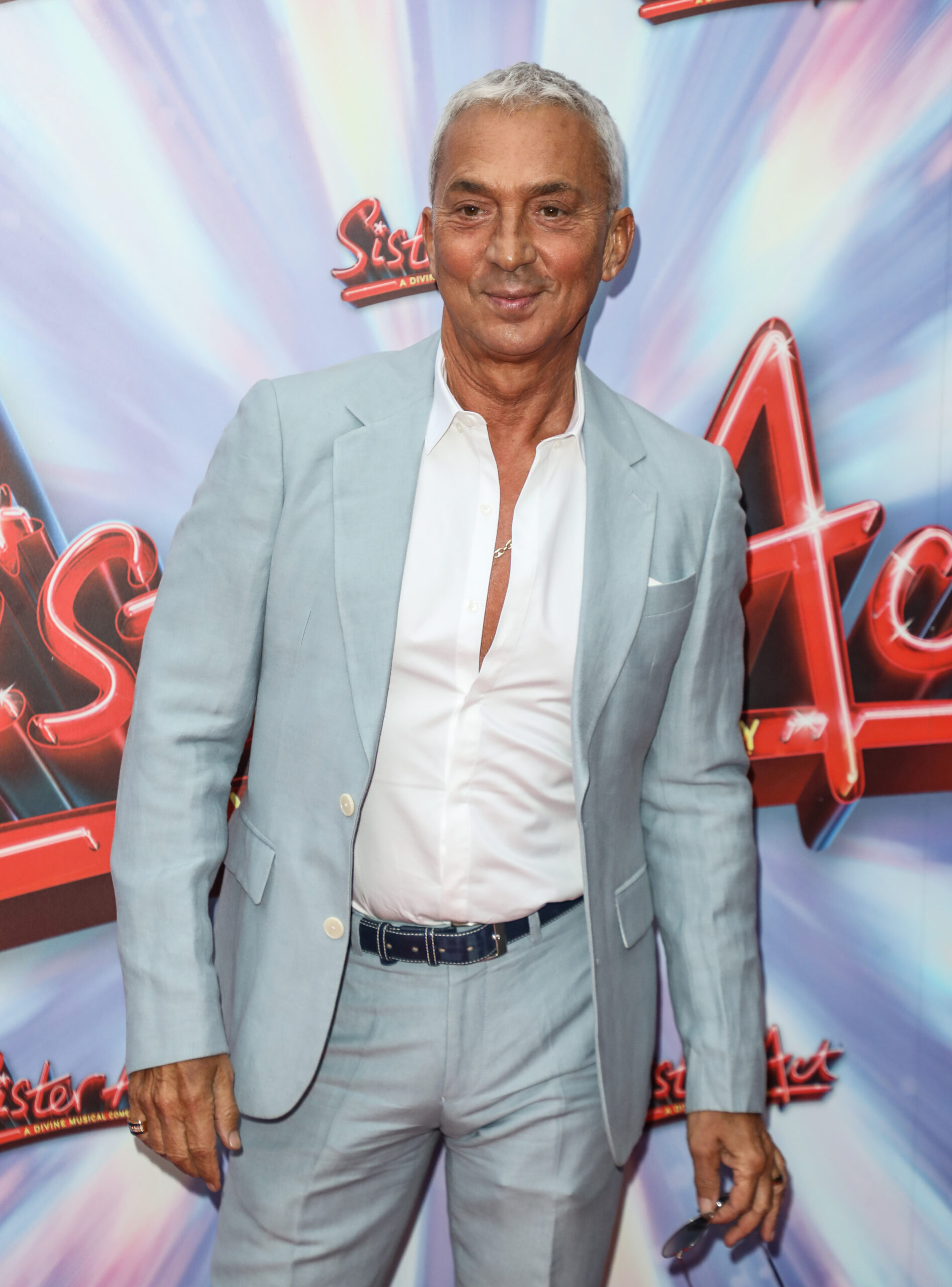 Bruno Tonioli smiling on the red carpet