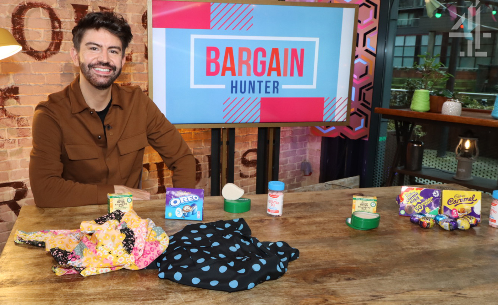 Iwan Carrington smiles on bargain hunter segment on Steph's Packed Lunch