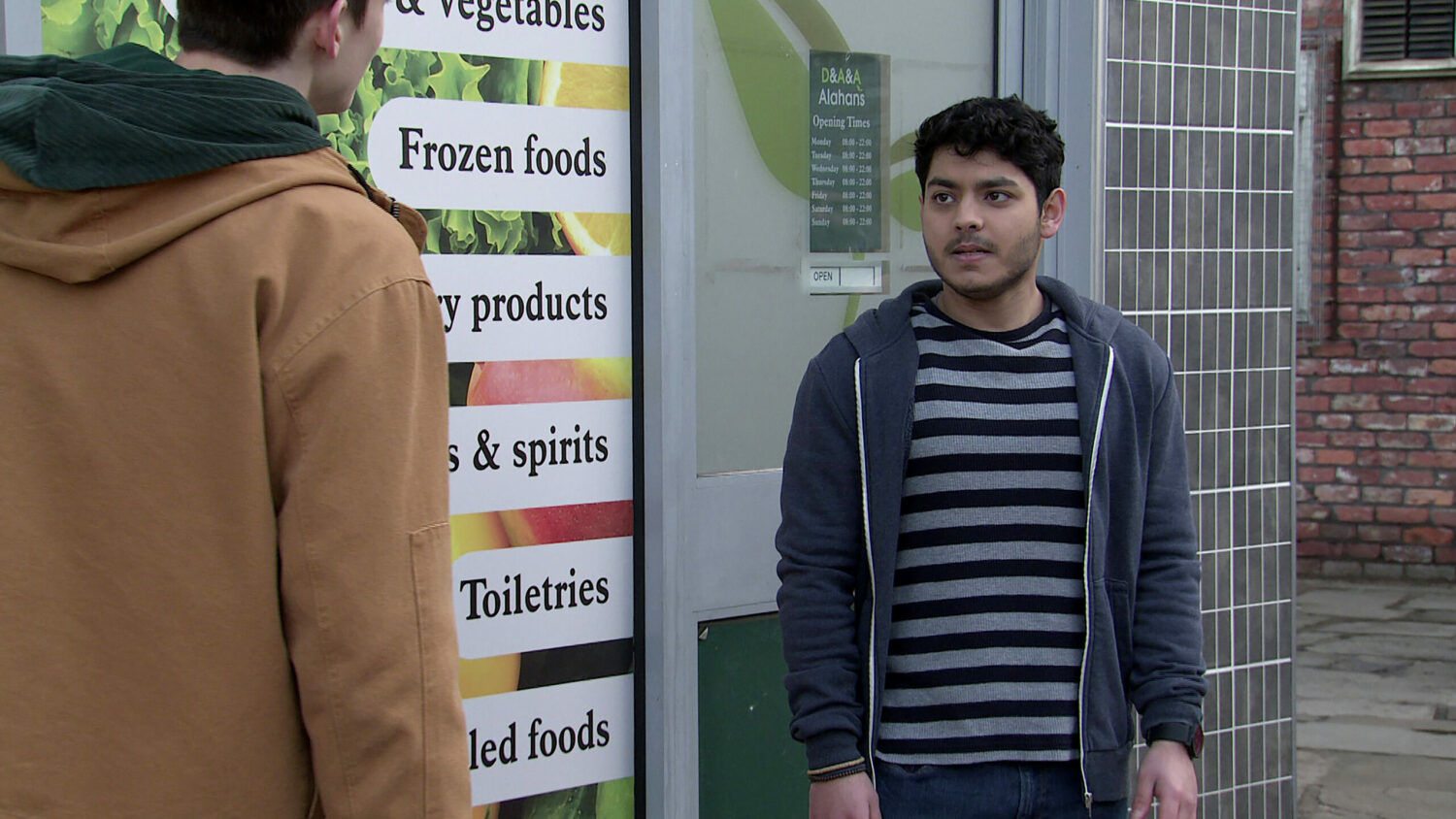 Aadi talks to Aaron on Corrie