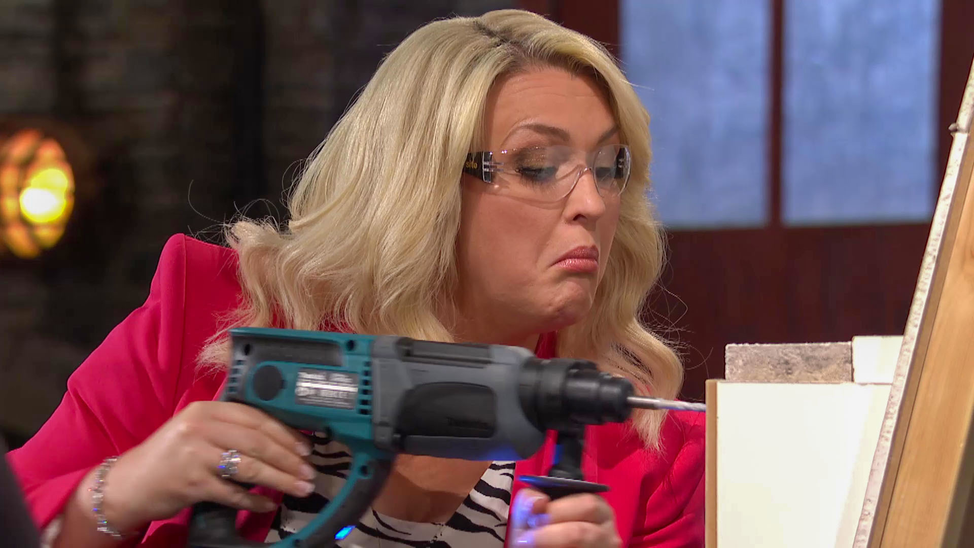 Sara Davies drills on Dragons' Den