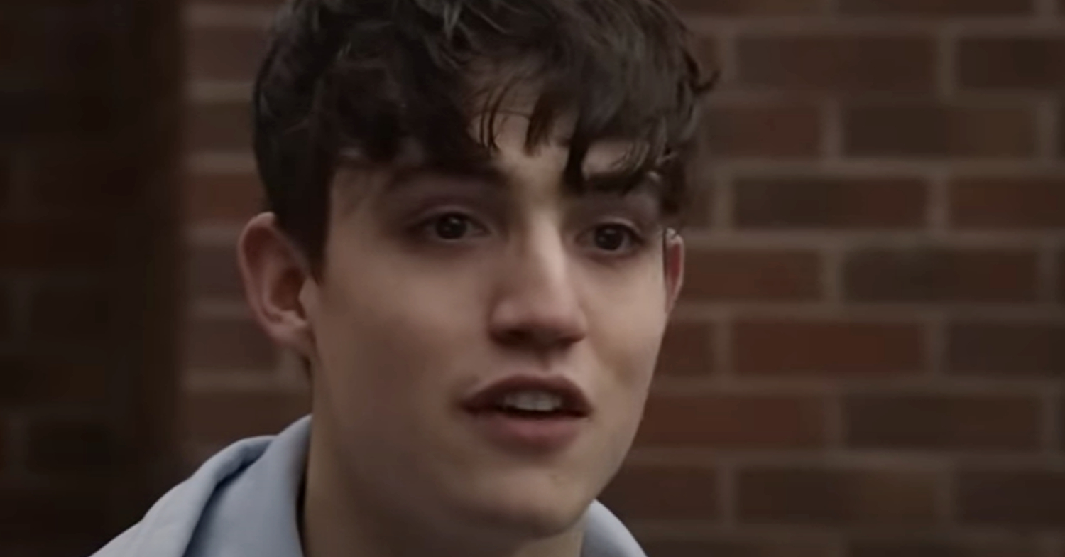 Coronation Street's Aaron is pleading with the police