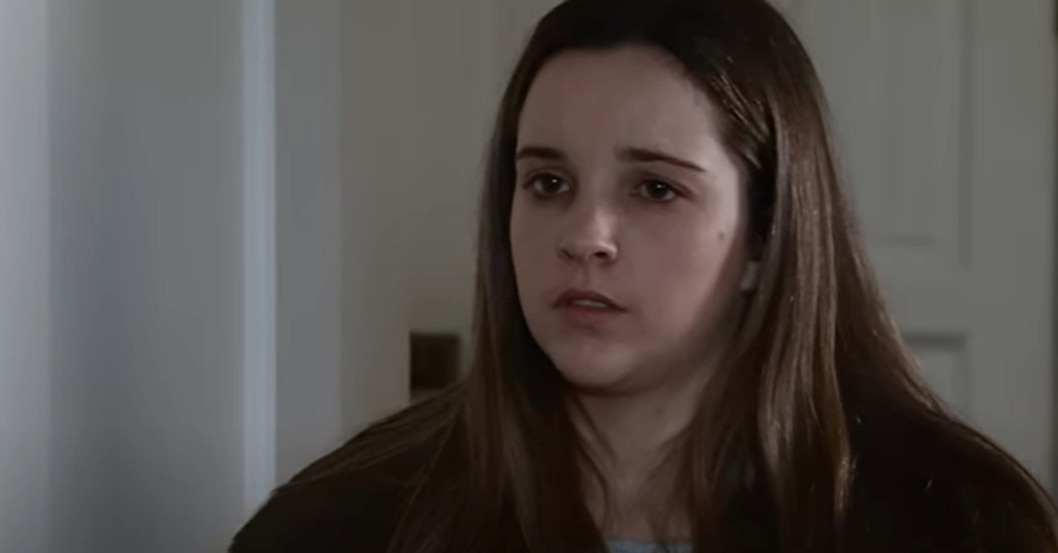 Coronation Street's Amy is upset
