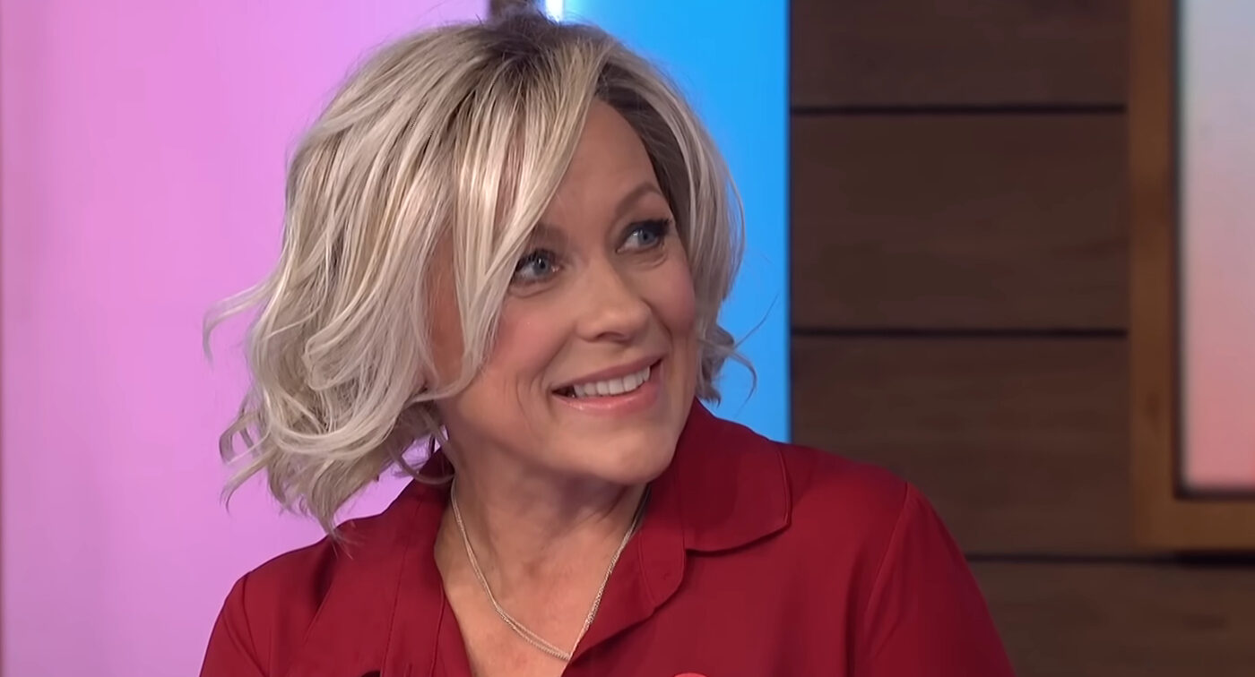Sarah Beeny smiling on Loose Women
