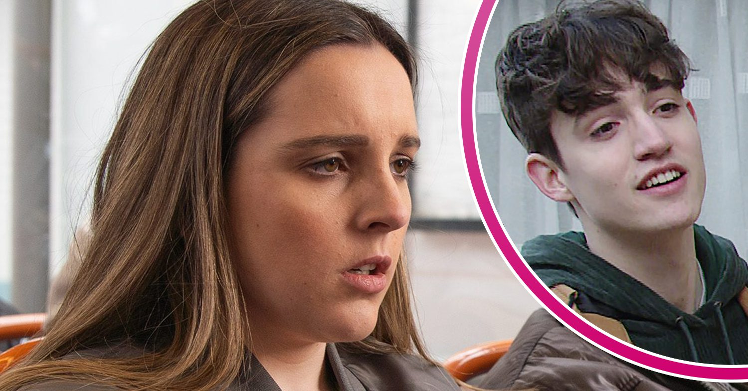 Coronation Street's Amy is uncomfortable on the bus and, in a bubble, Aaron is smug