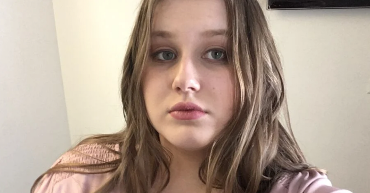 I am Madeleine McCann girl Julia Wandelt posing for a selfie