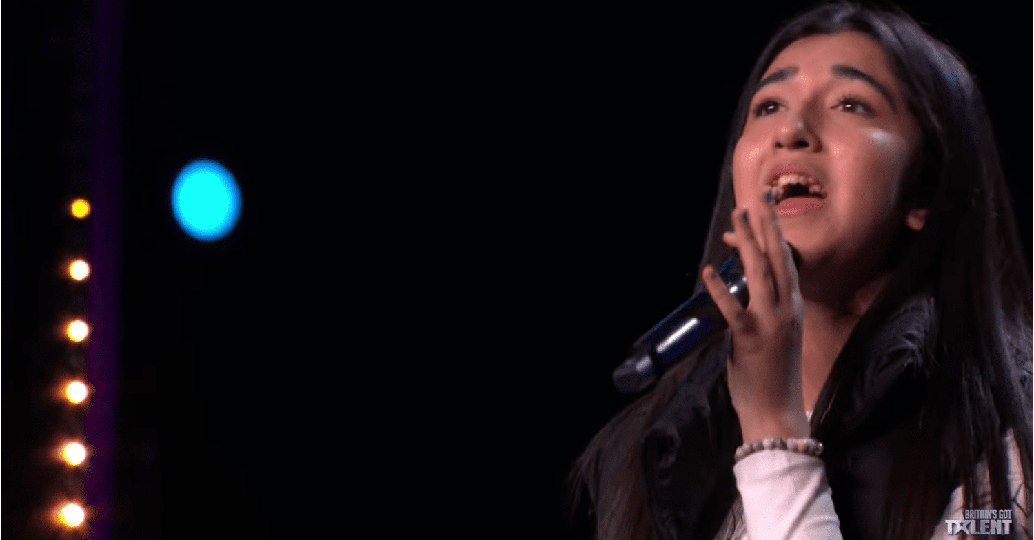 Tia singing on BGT 2023