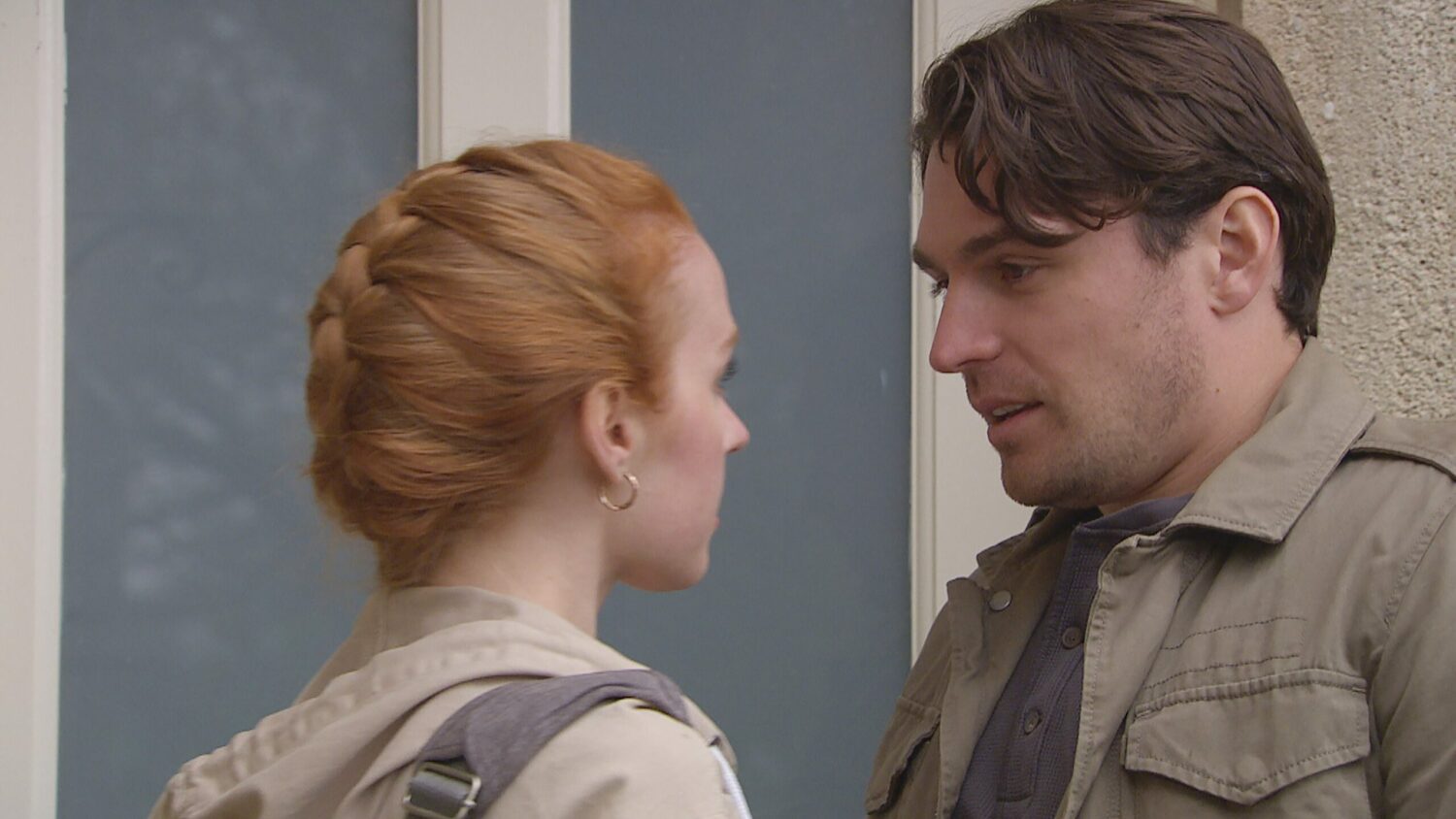 Emmerdale's Chloe and Mack are staring into each other's eyes
