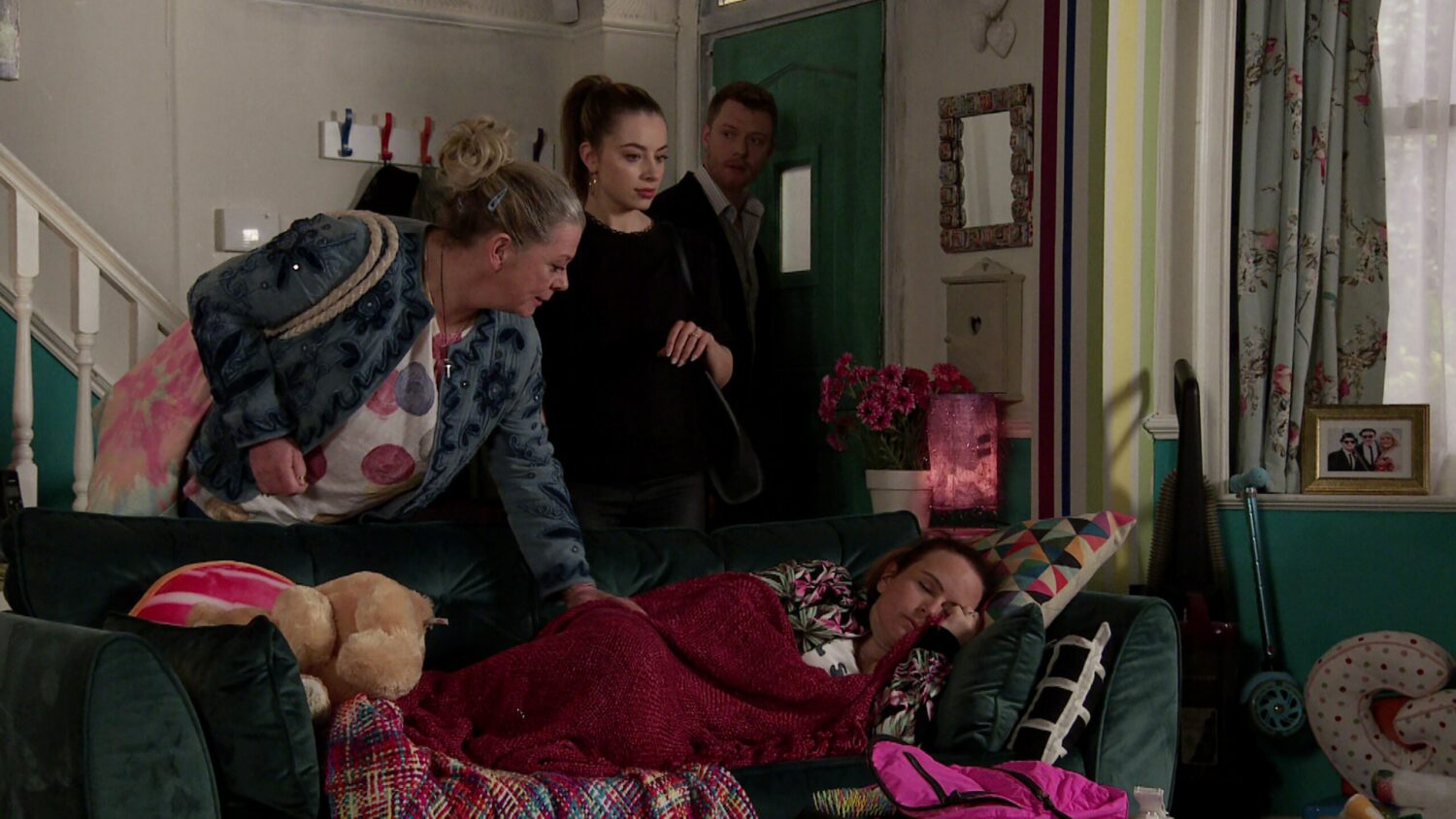 Bernie in Coronation Street shakes Gemma's leg to wake up as Daisy and Daniel arrive