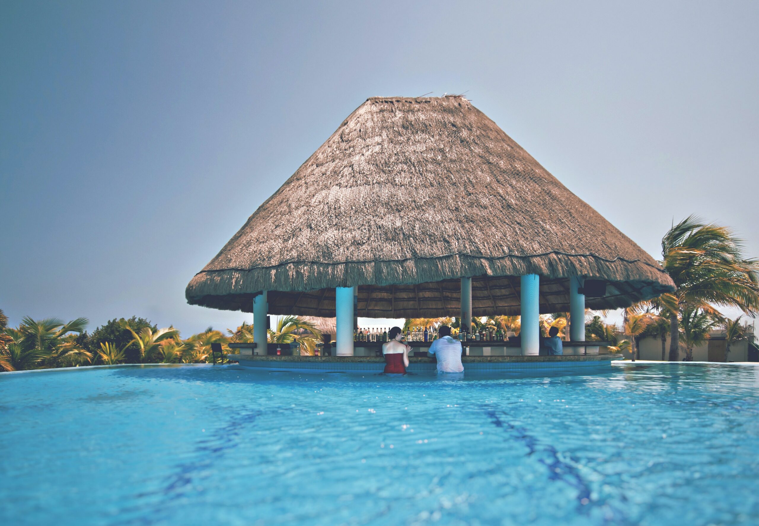 Pool side bar
